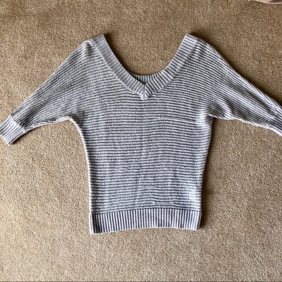 V Neck Gray Sparkle Striped Short Sleeve Sweater - Picture 2 of 8